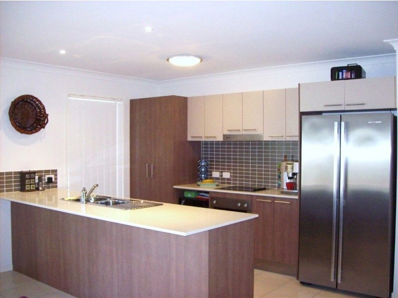 5 Mackenzie st, Coomera QLD 4209