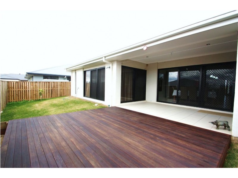5 Thornton, Coomera QLD 4209