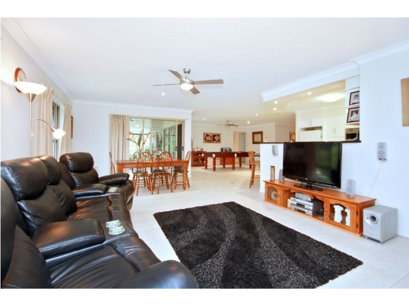 15 Rouse St, Worongary QLD 4213