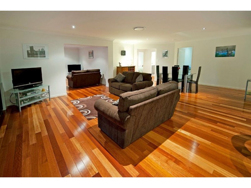 Coomera Waters QLD 4209