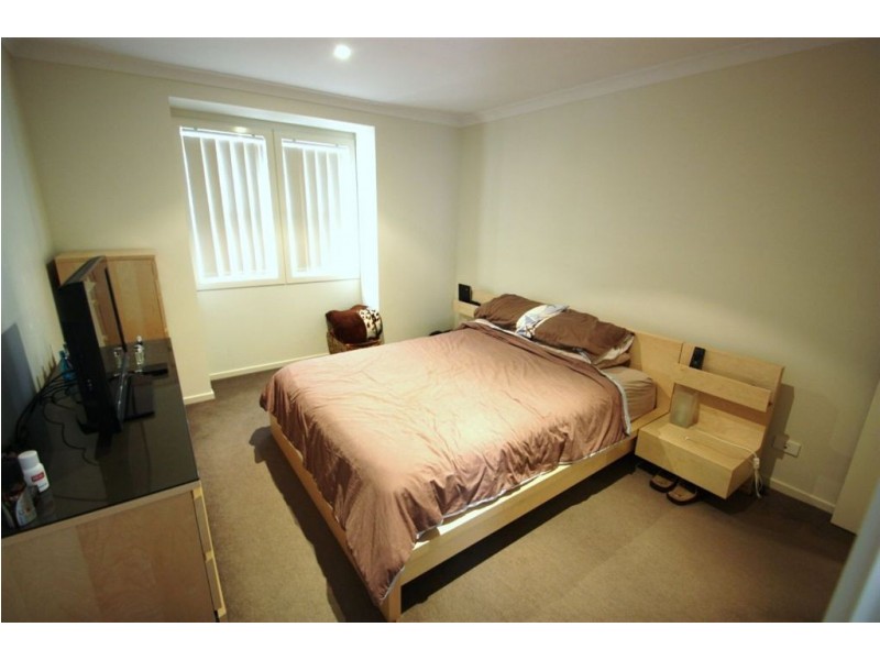 1/10 Nicholson La, Coomera QLD 4209