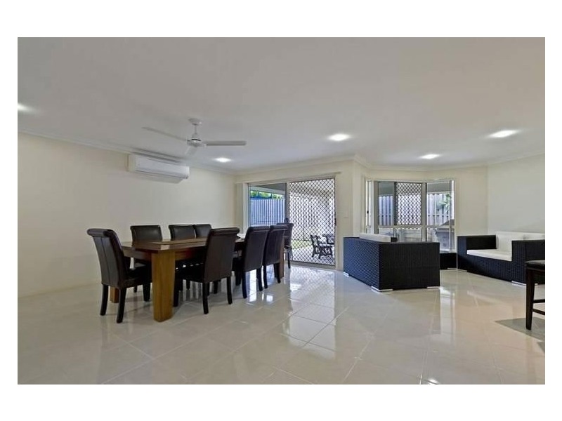 Coomera Waters QLD 4209