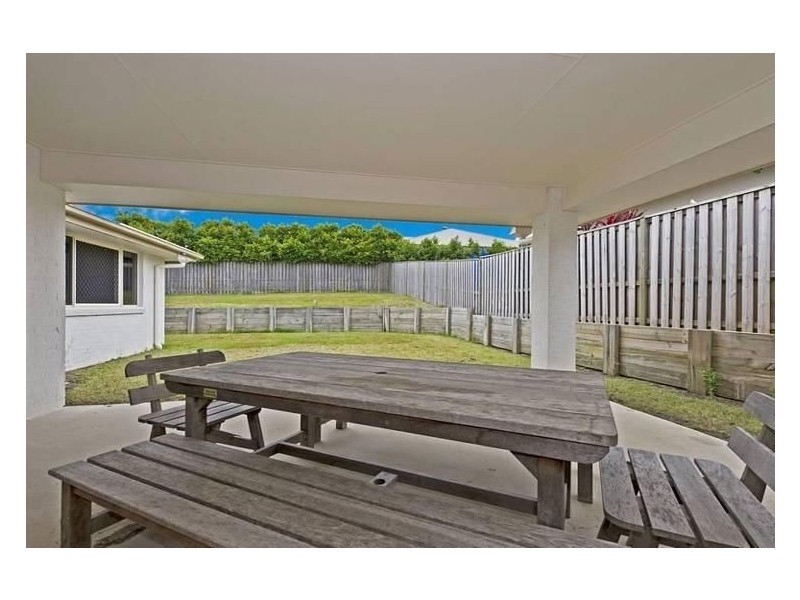 Coomera Waters QLD 4209