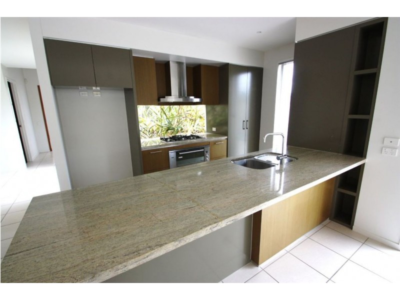 Hope Island QLD 4212