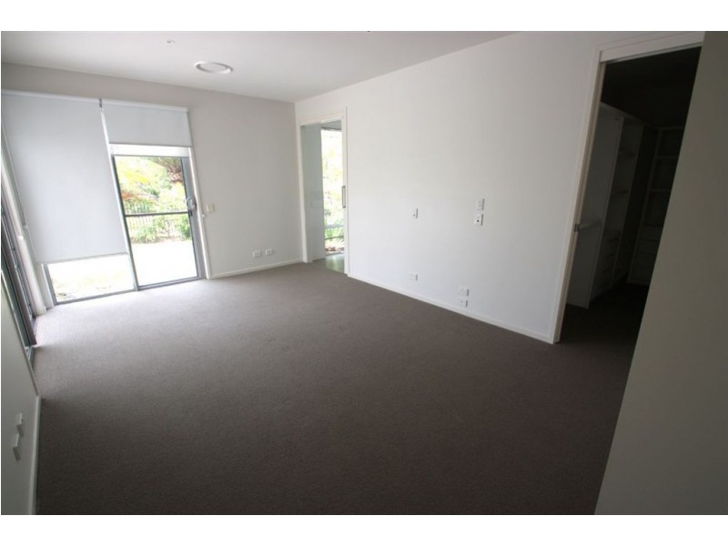 Hope Island QLD 4212