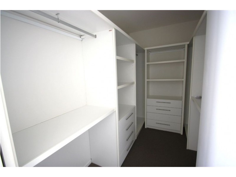 Hope Island QLD 4212