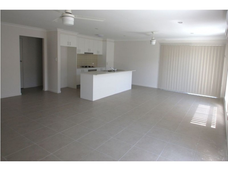 Hope Island QLD 4212