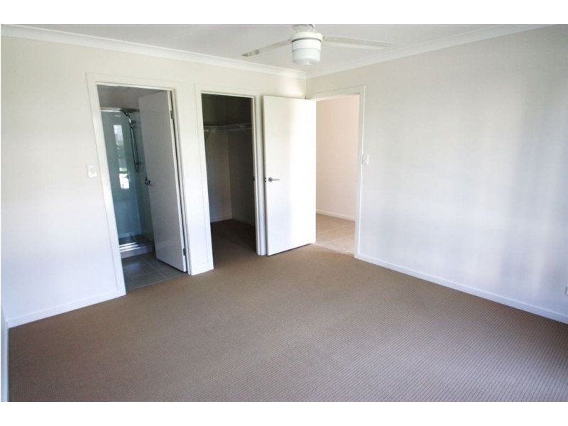 Hope Island QLD 4212