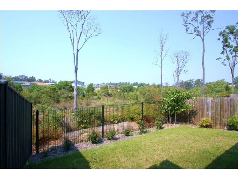 2/25 Bellagio St, Coomera QLD 4209