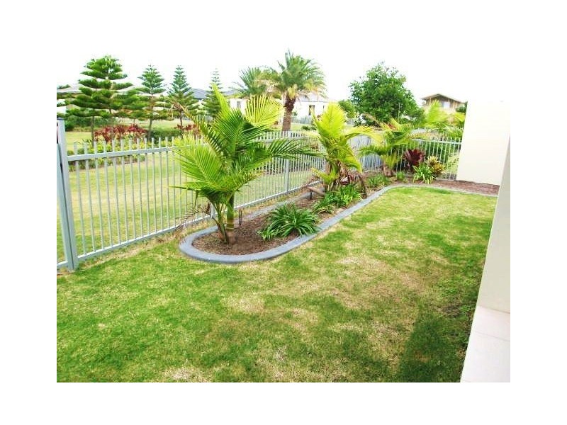 Hope Island QLD 4212