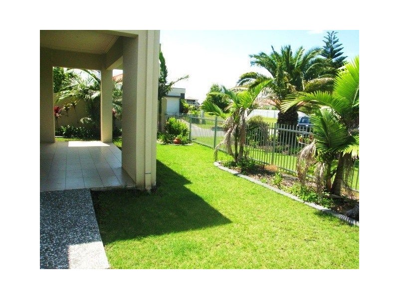 Hope Island QLD 4212