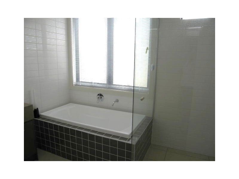 Hope Island QLD 4212