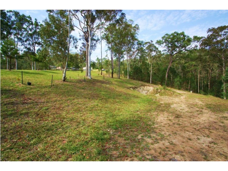 44 Pinnacle Dr, Wongawallan QLD 4210