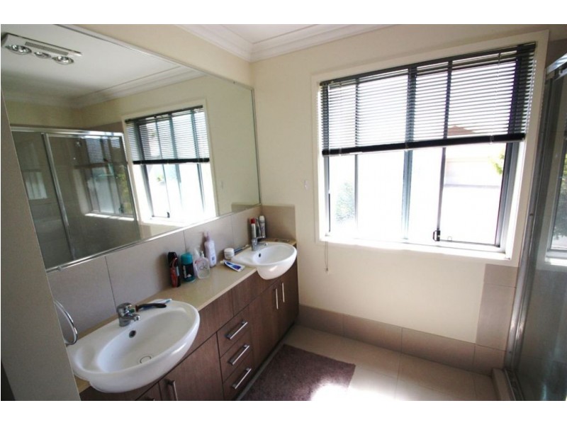 6 Boambillie Dr, Coomera Waters QLD 4209