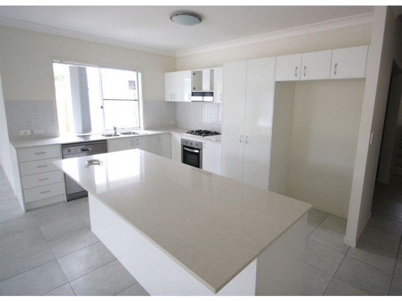 Coomera Waters QLD 4209