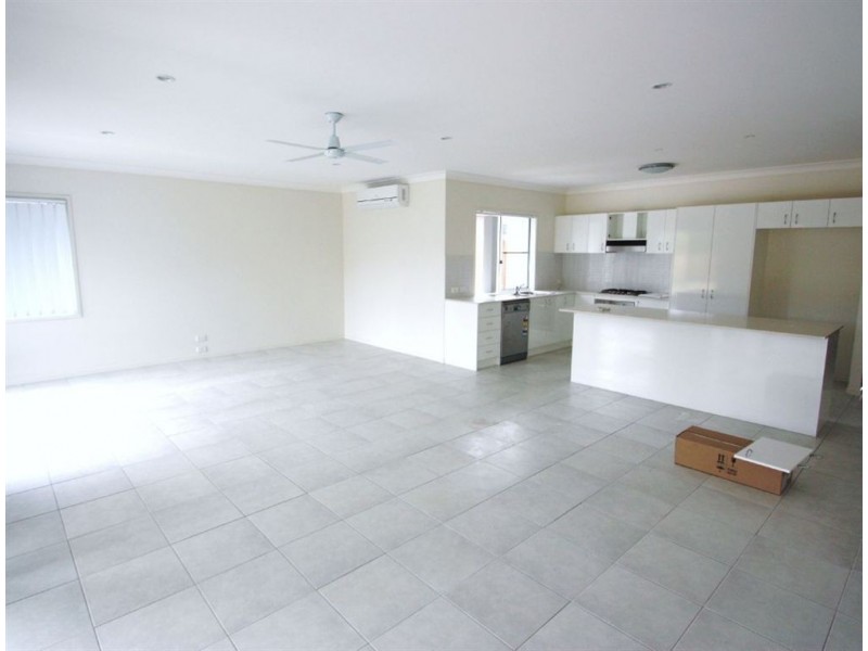 Coomera Waters QLD 4209