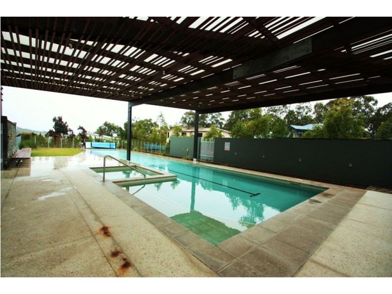 Coomera Waters QLD 4209