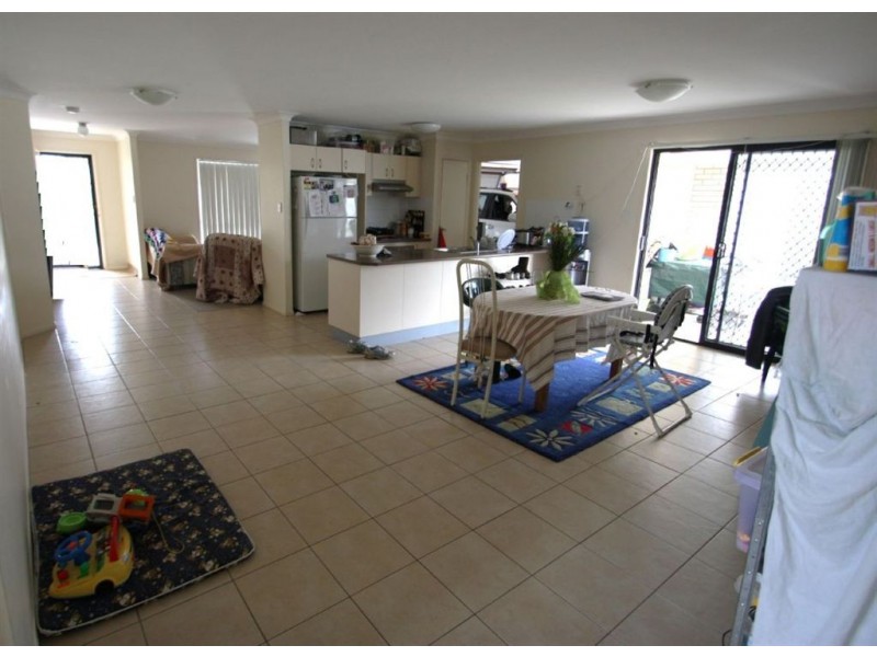 28 Moffatt Rd, Waterford West QLD 4133
