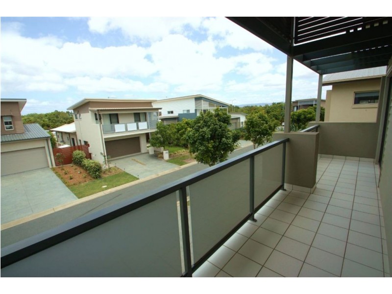 7 Galley Rd, Hope Island QLD 4212