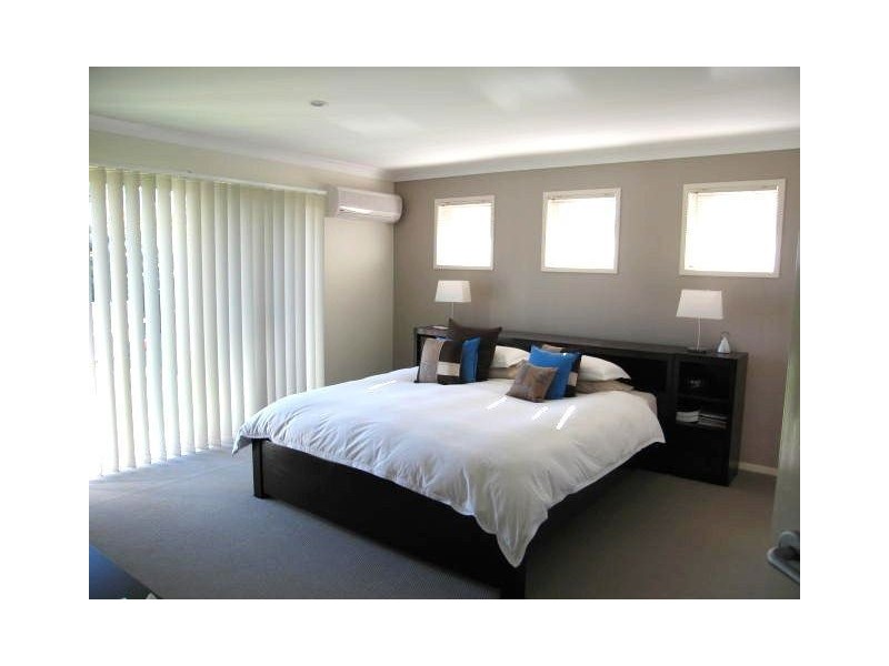 Coomera Waters QLD 4209