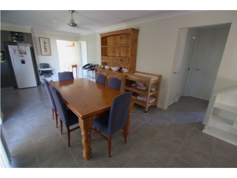 19 Azure Way, Coomera QLD 4209