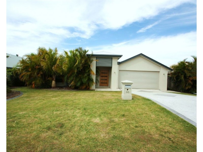 Coomera Waters QLD 4209