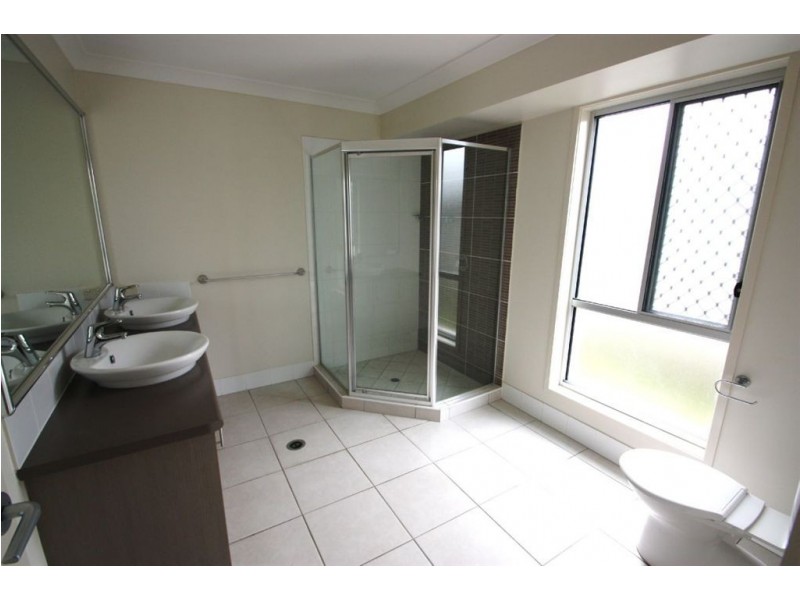 Coomera Waters QLD 4209