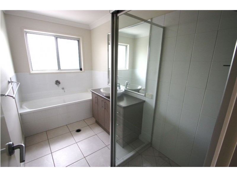 Coomera Waters QLD 4209