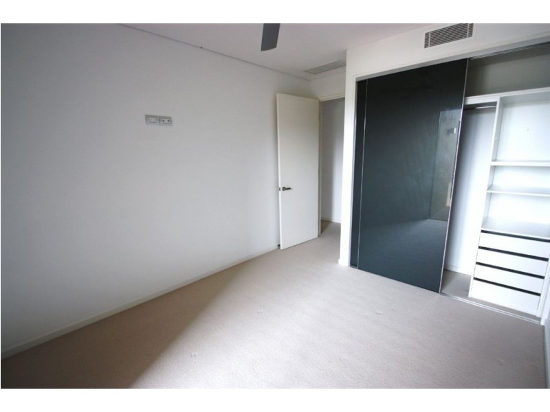 1 Kestrel La, Coomera Waters QLD 4209