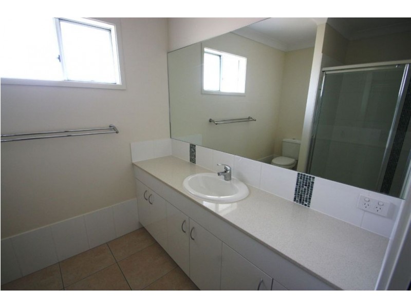 Coomera Waters QLD 4209