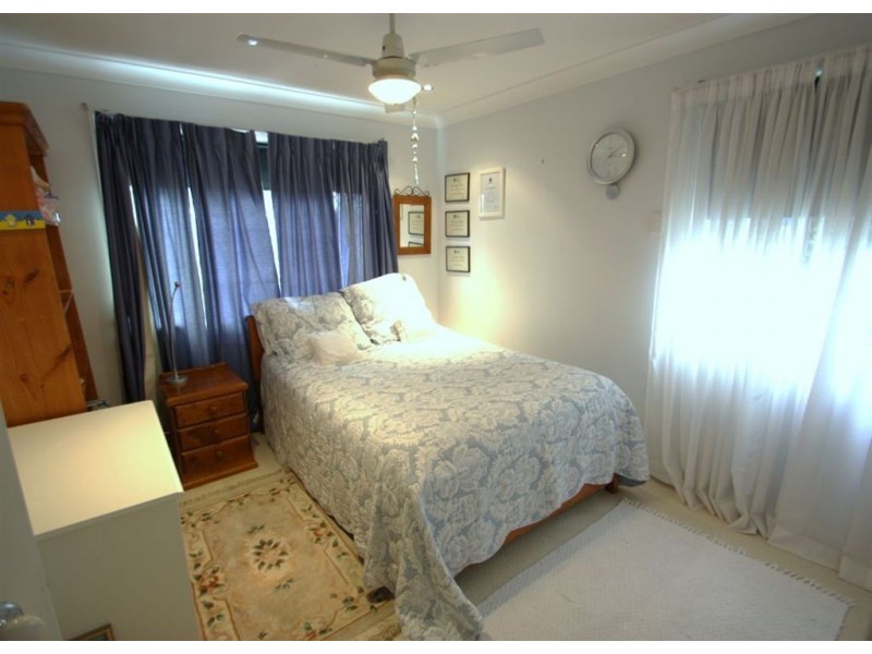 17 Santa Isobel Bvd, Pacific Pines QLD 4211