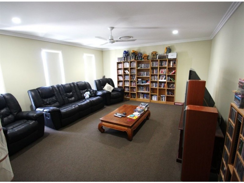 Coomera Waters QLD 4209