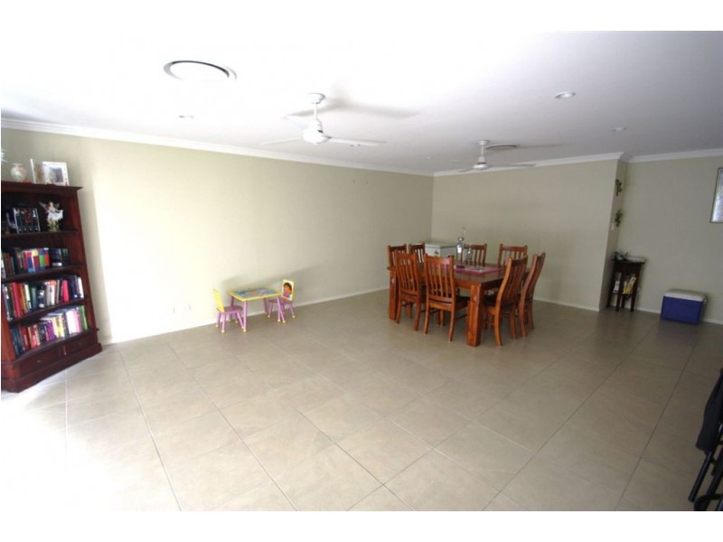 Coomera Waters QLD 4209