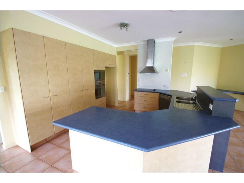 24 Regatta Av, Oxenford QLD 4210