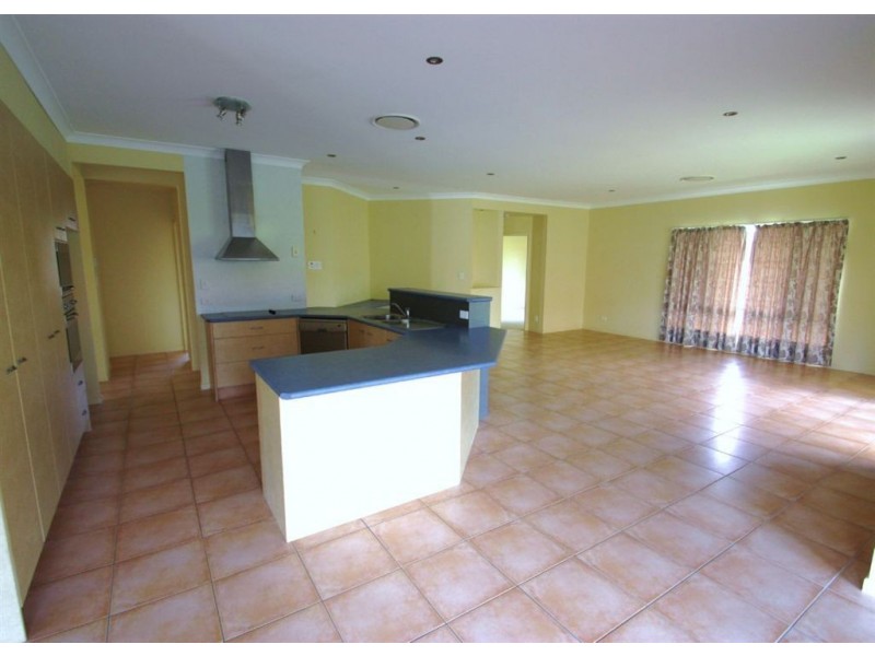 24 Regatta Av, Oxenford QLD 4210