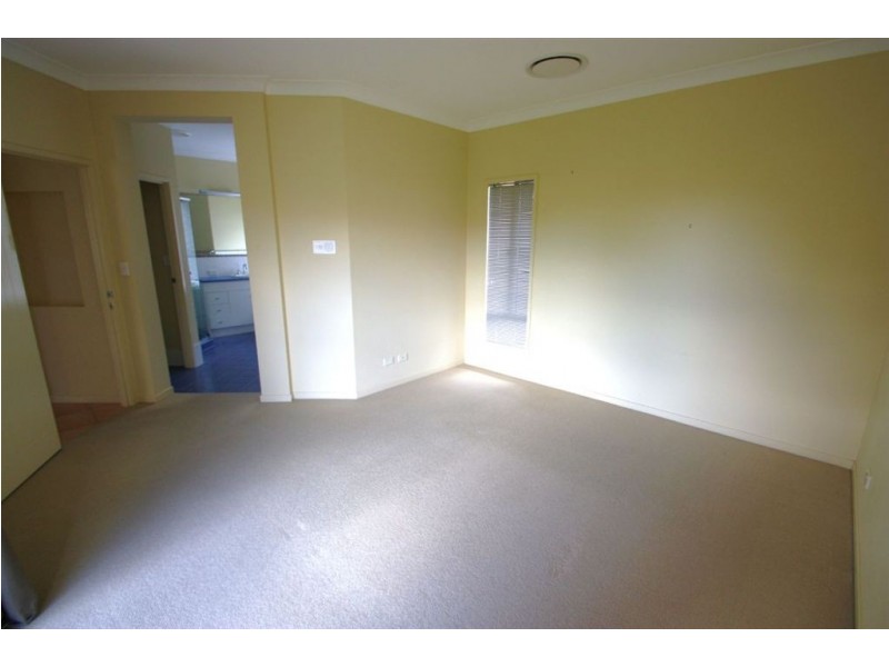 24 Regatta Av, Oxenford QLD 4210