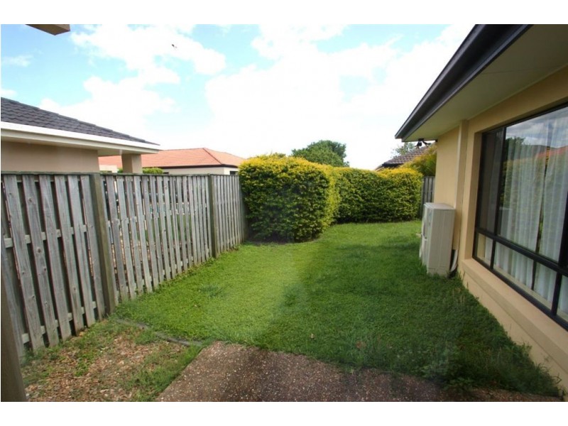 24 Regatta Av, Oxenford QLD 4210