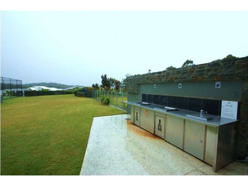 Coomera Waters QLD 4209