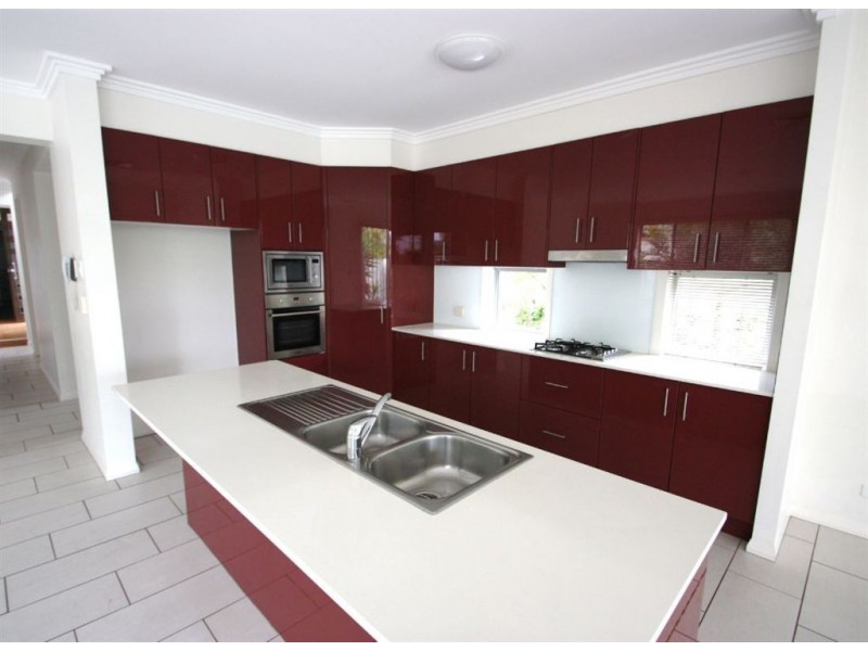 Hope Island QLD 4212