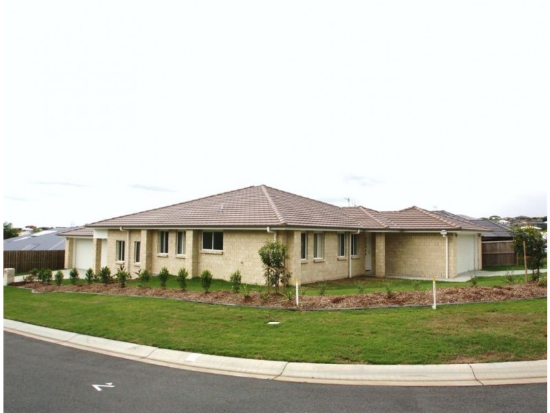 1/20 Aldgate Cr, Pacific Pines QLD 4211