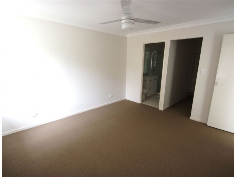 1/20 Aldgate Cr, Pacific Pines QLD 4211