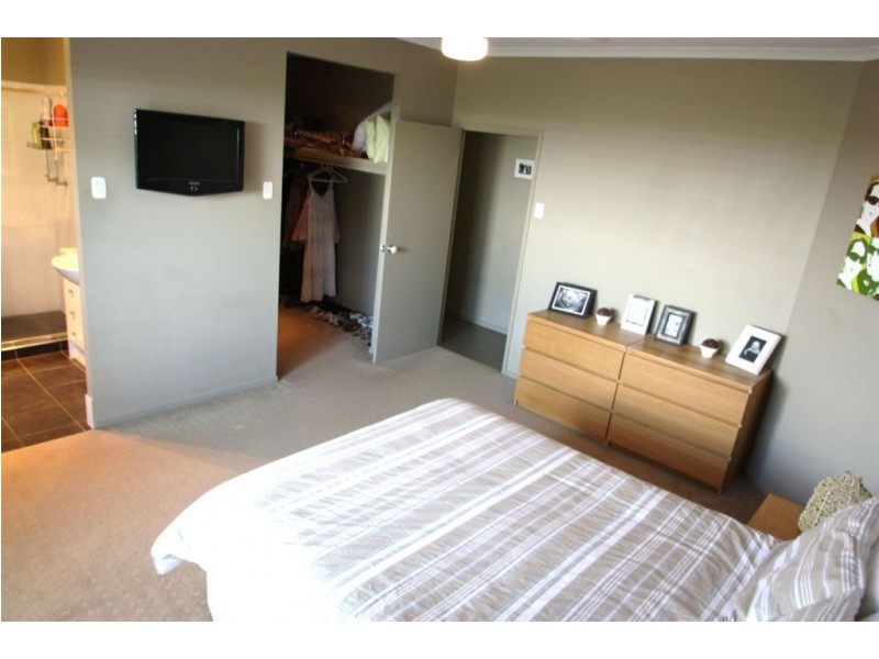 20 Slipstream Rd, Coomera Waters QLD 4209