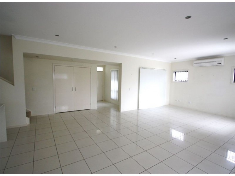 Hope Island QLD 4212