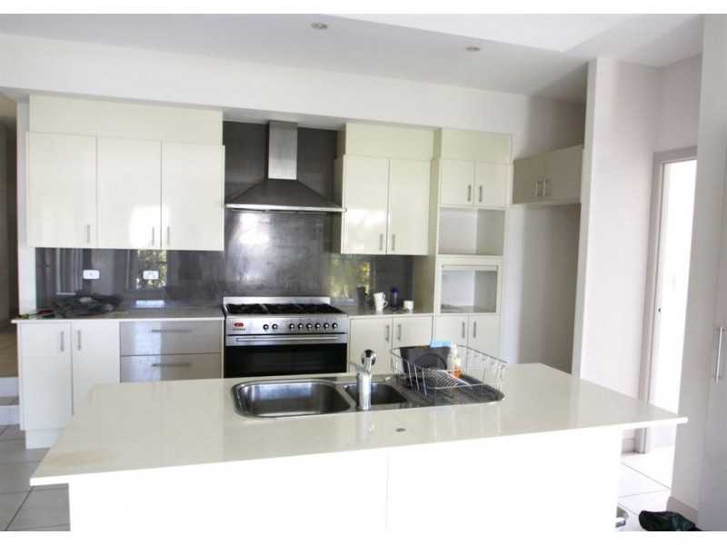 9 Crusade Crt, Coomera Waters QLD 4209