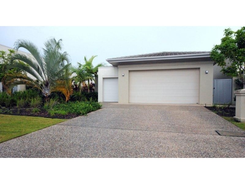 Hope Island QLD 4212