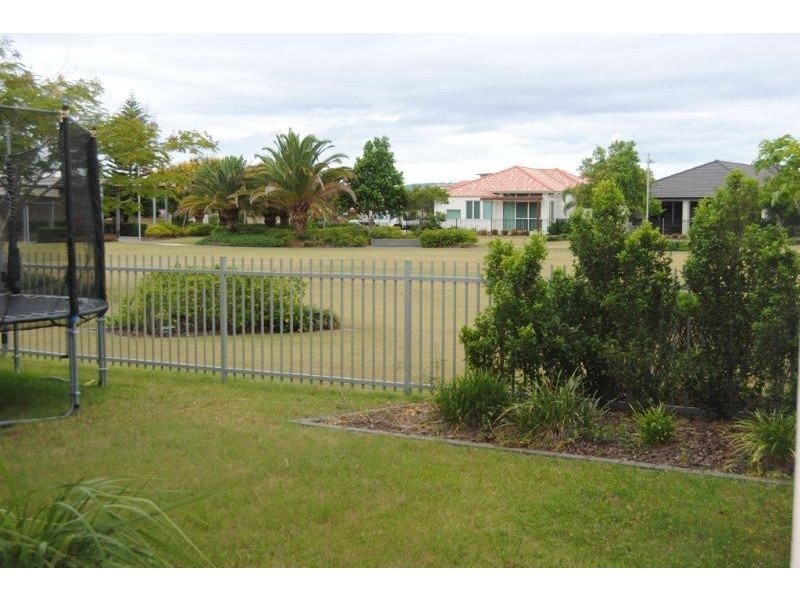 Hope Island QLD 4212