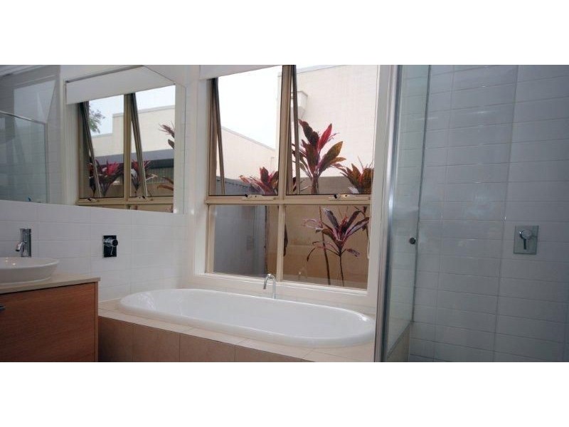 Hope Island QLD 4212