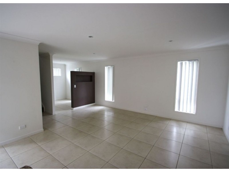 1 Tess Rd, Coomera QLD 4209