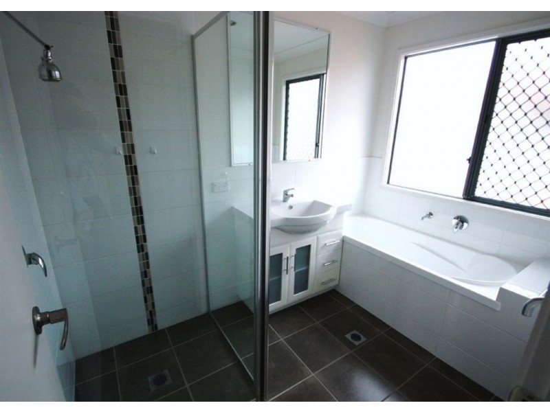 1 Tess Rd, Coomera QLD 4209