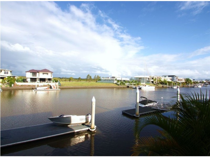 Coomera Waters QLD 4209